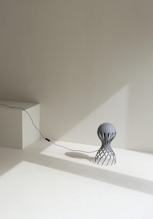 Oblure Cirrata Table Lamp Grey Miljöbild 2 Sävedalens Belysning